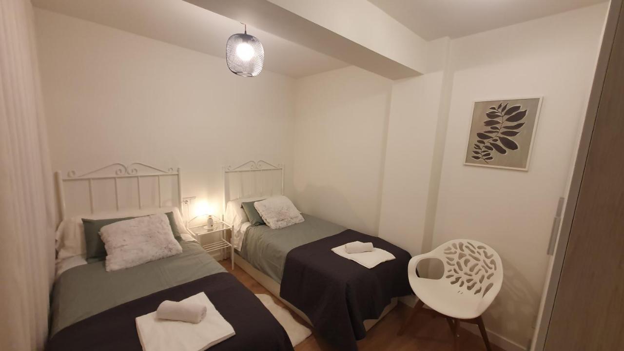Auditorio Vicele - 2 Hab Y Sofa-Cama - Wifi - Vut-3692-As Oviedo Buitenkant foto