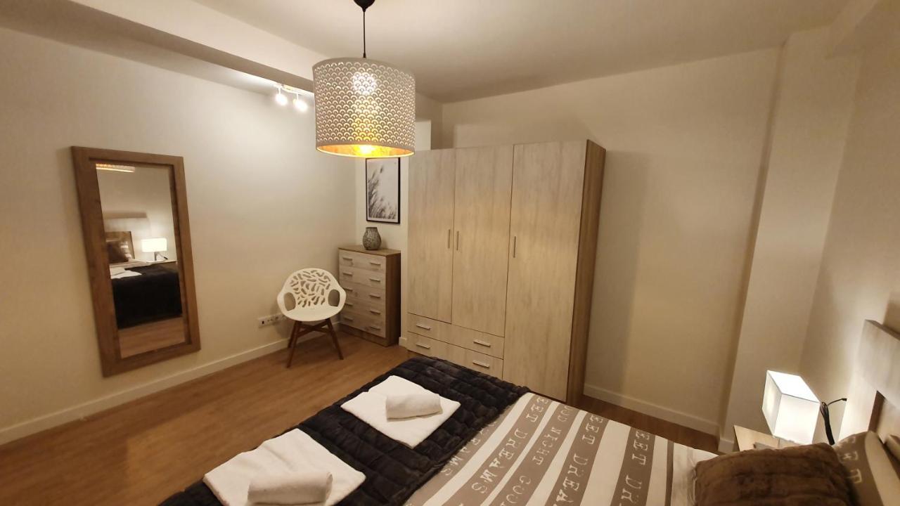 Auditorio Vicele - 2 Hab Y Sofa-Cama - Wifi - Vut-3692-As Oviedo Buitenkant foto